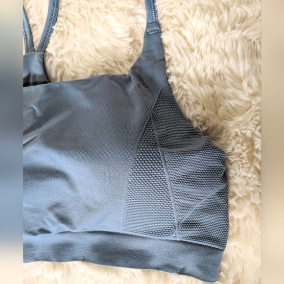 NWOT Sweaty Betty London Light Baby Blue Padded Sports Bra, large, racerback - Picture 2 of 7